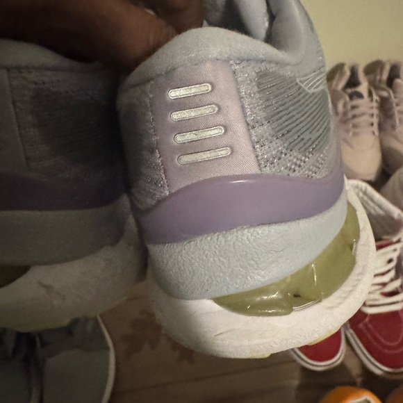 ASICS - Picture 3 of 5